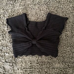 Black crop top